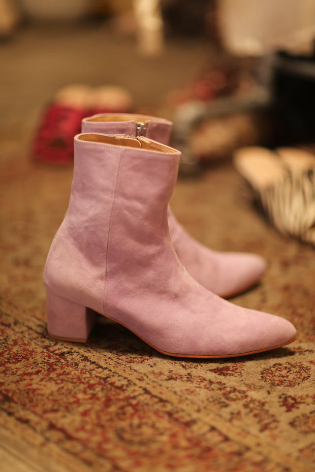 PINK SUEDE BOOTS