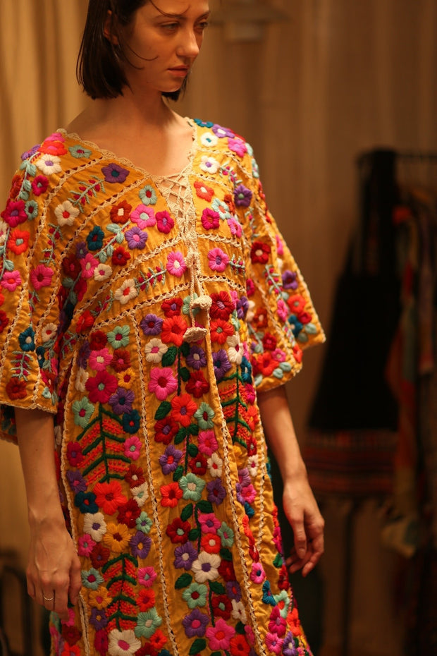 HEAVY EMBROIDERED KAFTAN ANTHARA - sustainably made MOMO NEW YORK sustainable clothing, dresskaftan slow fashion