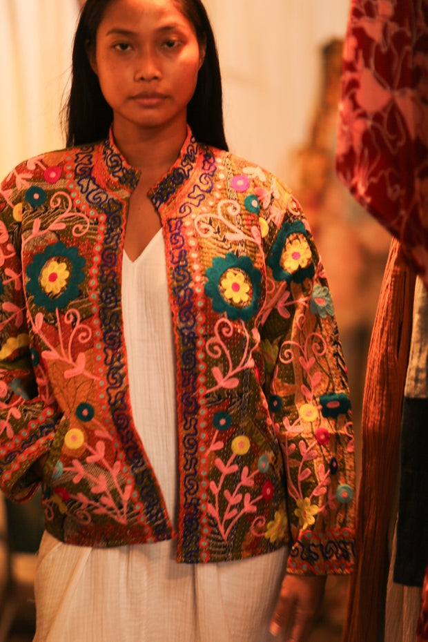 KANTHA EMBROIDERED JACKET INGRID HUGS - sustainably made MOMO NEW YORK sustainable clothing, bestseller slow fashion