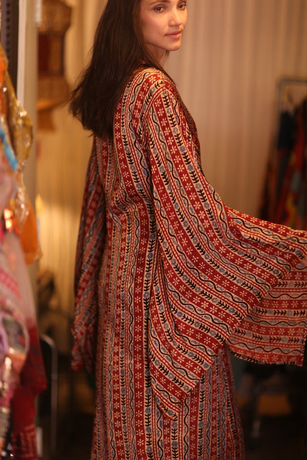 SILK WING KIMONO PINA DORIS - sustainably made MOMO NEW YORK sustainable clothing, kimono slow fashion