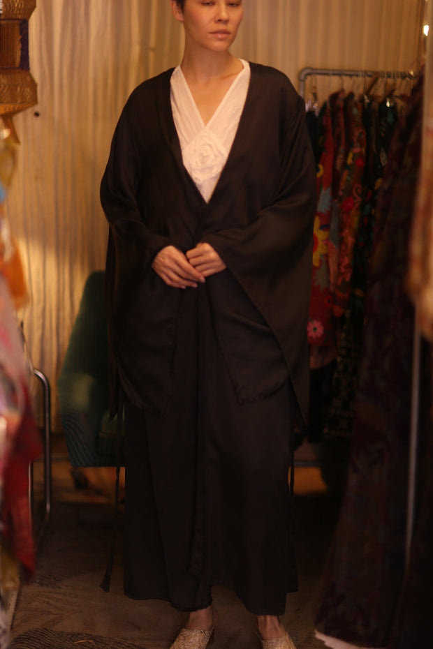 WING KIMONO PINA SOLID BLACK - sustainably made MOMO NEW YORK sustainable clothing, handmade slow fashion